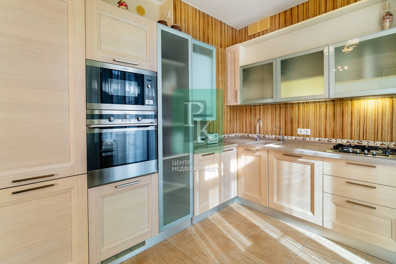 4-комн. квартира, 149 м²