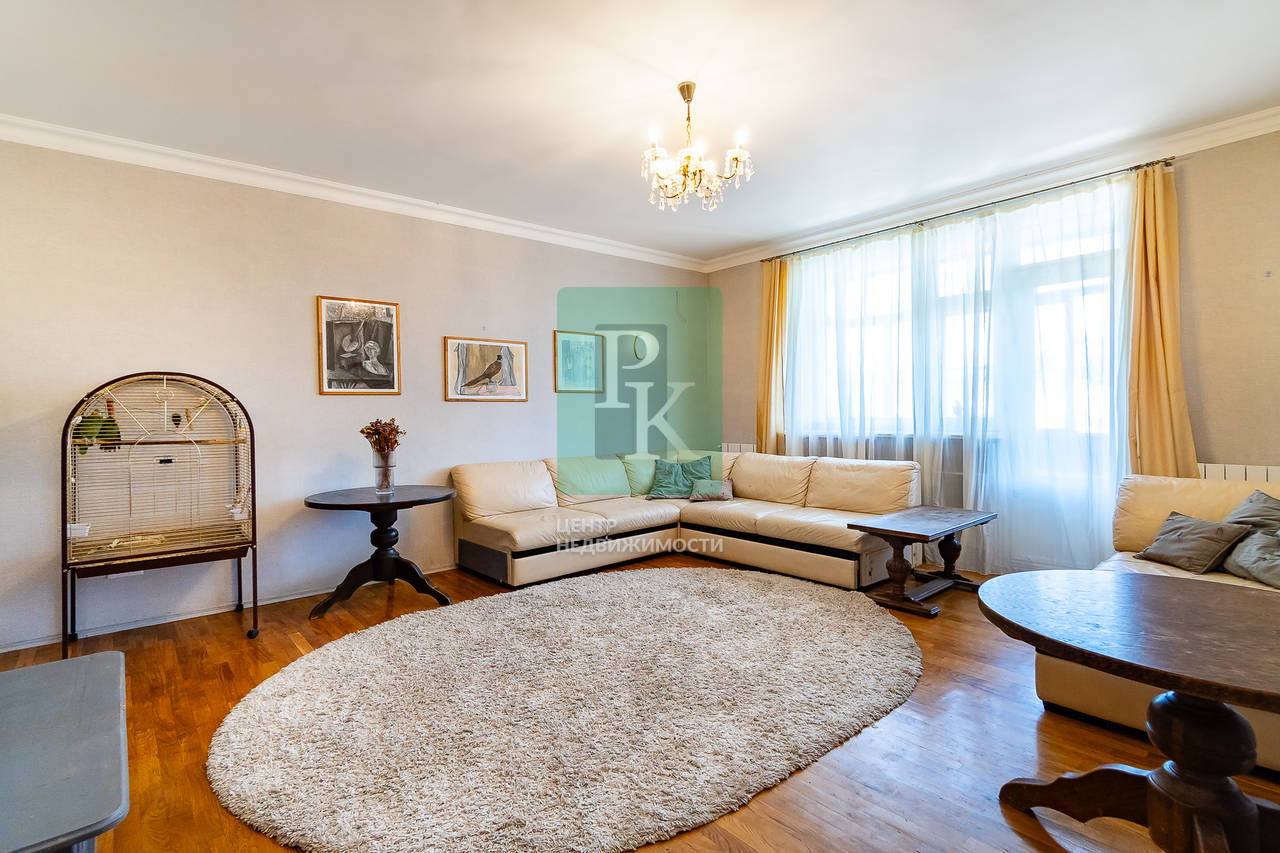 4-комн. квартира, 165 м²