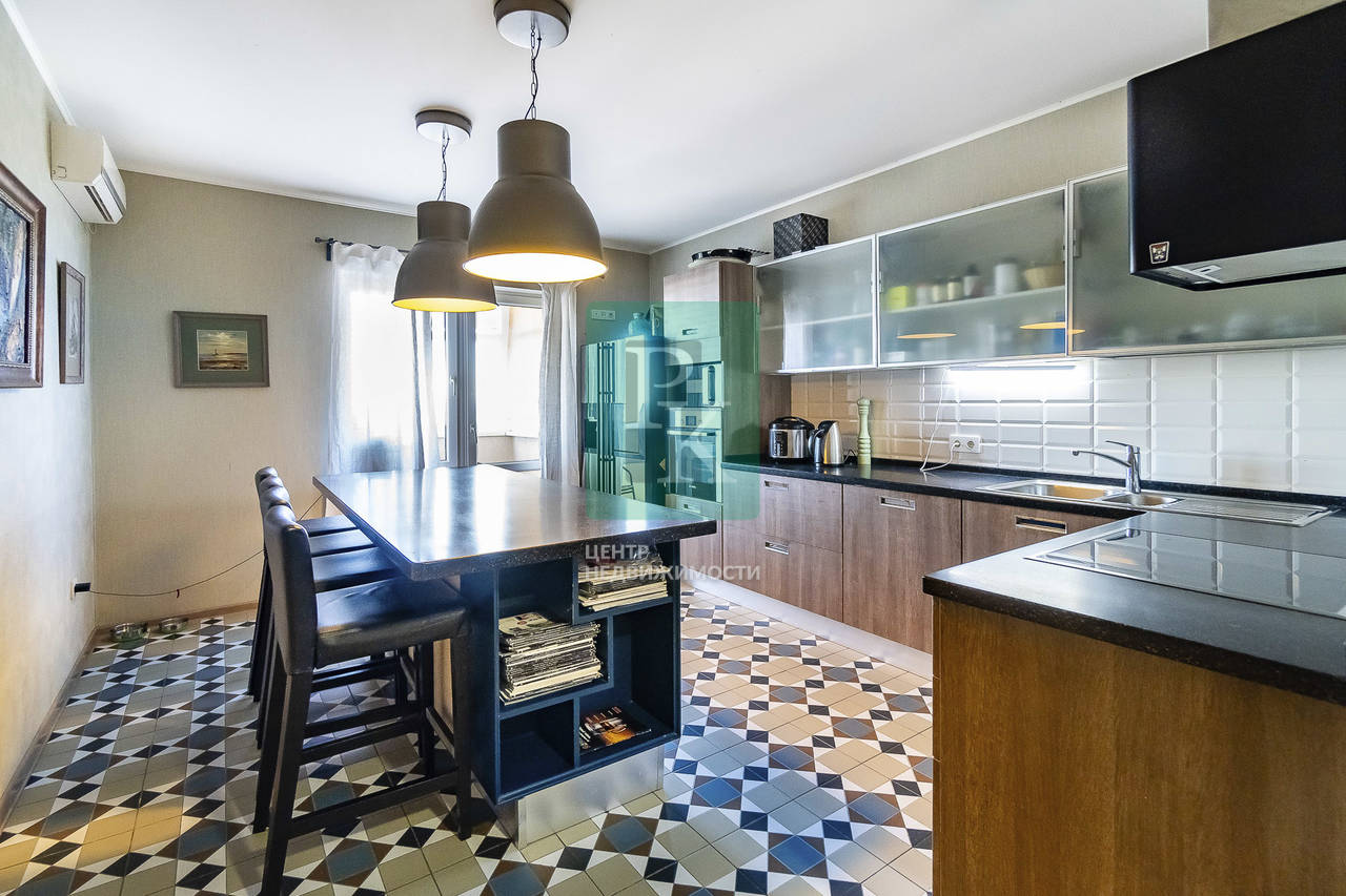 3-комн. квартира, 108.7 м²