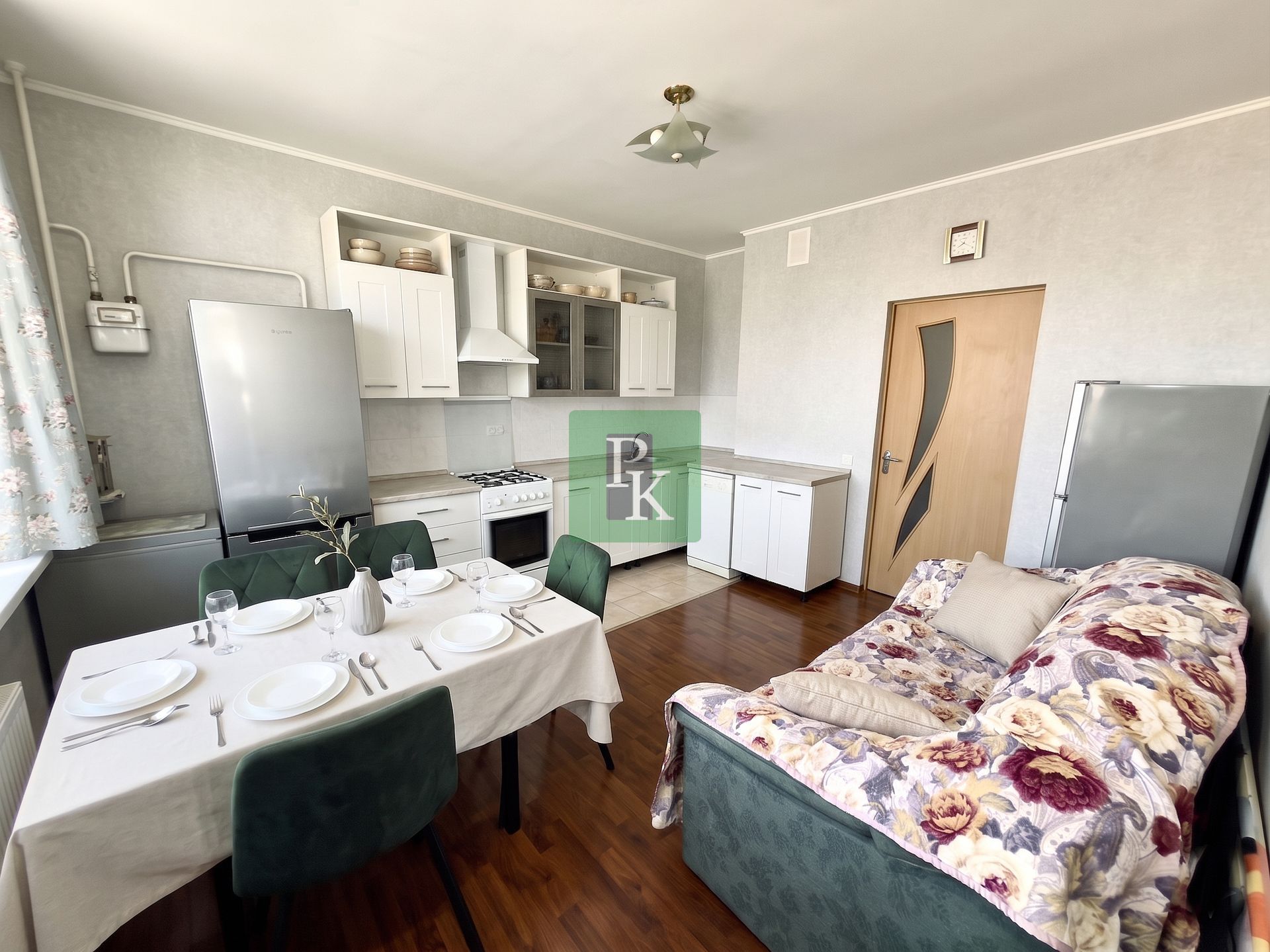 2-комн. квартира, 83 м²