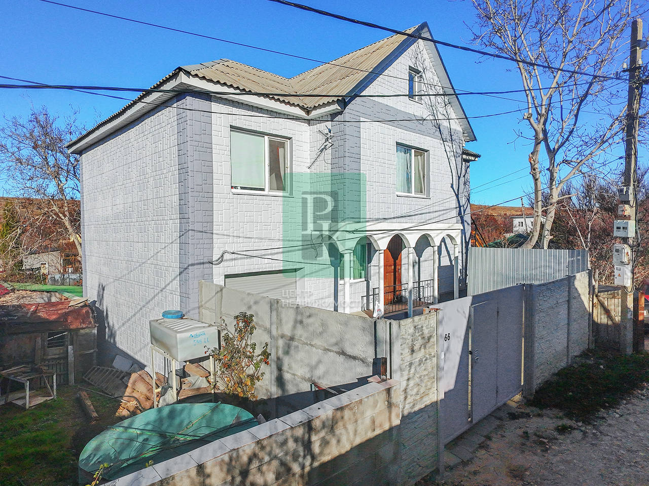 Дом, 185.7 м²