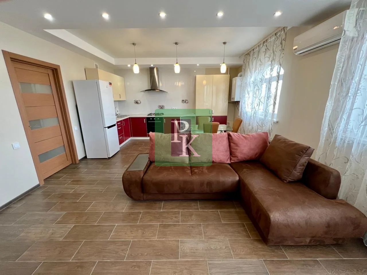 2-комн. квартира, 70.6 м²