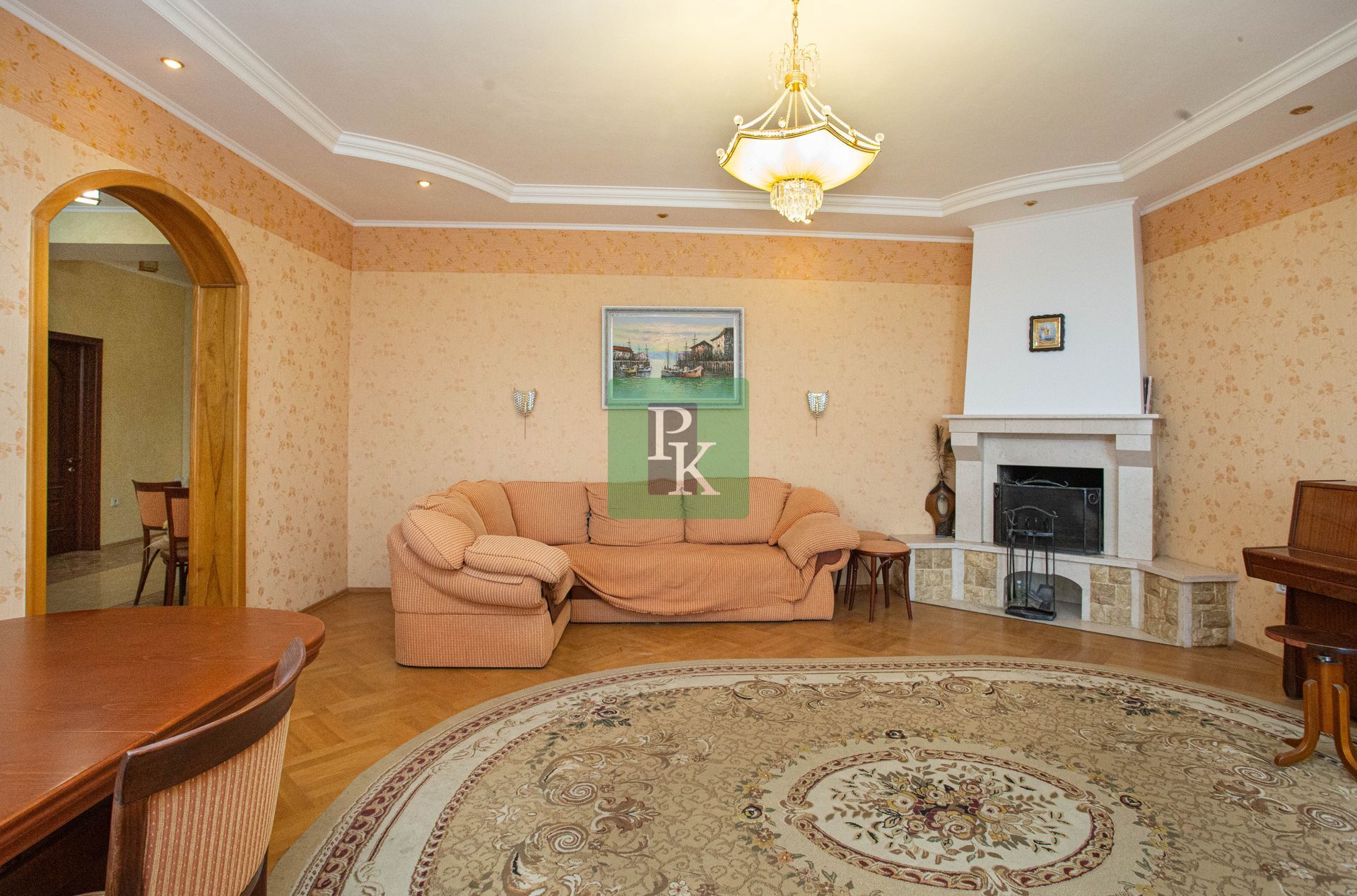 5-комн. квартира, 216.9 м²