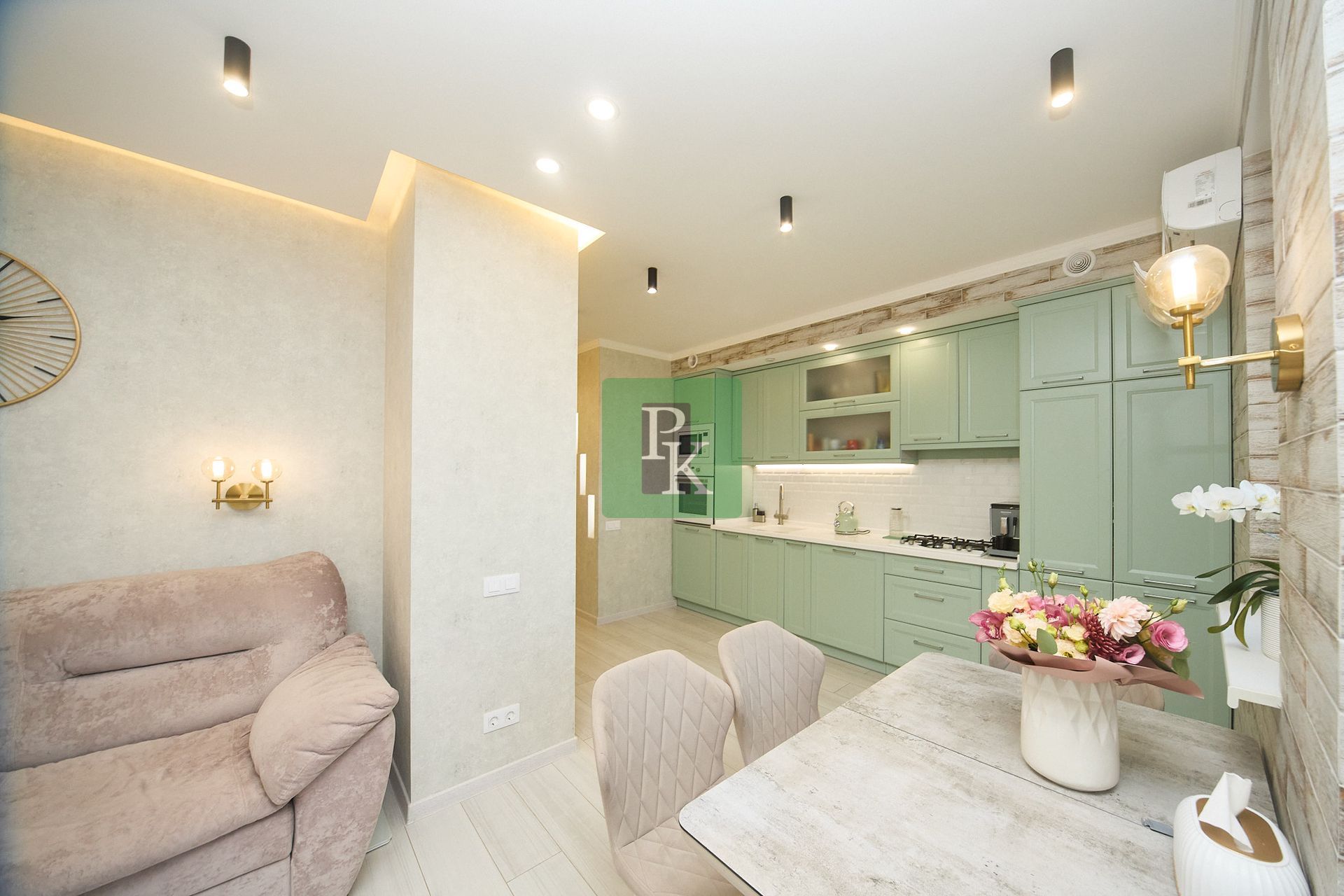 3-комн. квартира, 79 м²